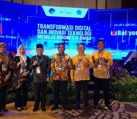 Pj. Sekretaris Daerah didampingi Kepala Dinas Kominfotik Lamteng Hadiri Acara Pembukaan Forum Smart City 2024